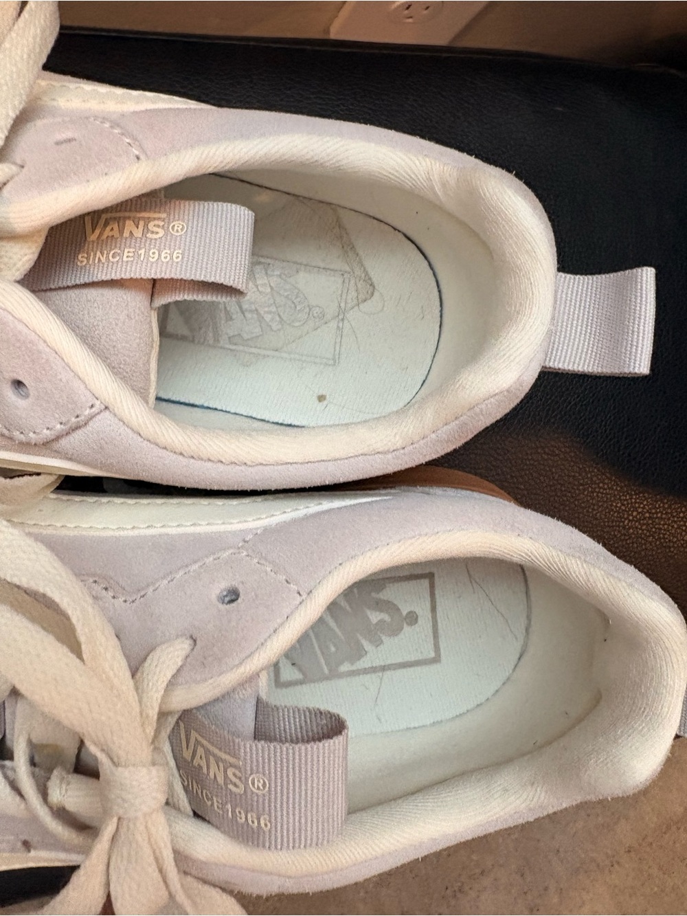 Vans Women’s Light gray Suede Low-Top Sneakers with Cream Accents - Picture 6 of 8